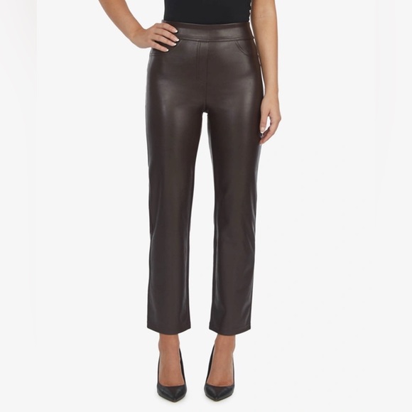 NWT Size Med Laundry by Shelli Segal 
Women's Faux Leather Pull-On Pants - Picture 3 of 7